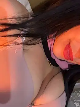 Snapshot of QueenLujaine chatting on March 5, 2026, 12:28 am QueenLujaine online show from March 5, 2026, 12:28 am
