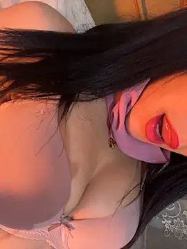 Snapshot of QueenLujaine chatting on March 5, 2026, 8:05 pm QueenLujaine online show from March 5, 2026, 8:05 pm