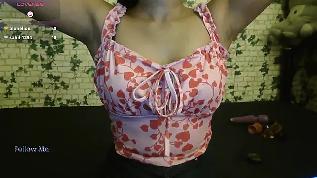 Snapshot of Trishna_love chatting on November 5, 2025, 3:28 am Trishna love online show from November 5, 2025, 3:28 am