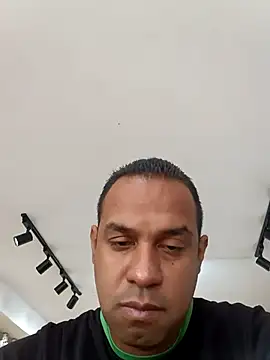 Snapshot of elnegro707070 chatting on October 7, 2025, 11:29 am elnegro707070 online show from October 7, 2025, 11:29 am