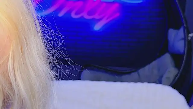 AlessiaCroft online show from April 2, 2026, 4:10 am