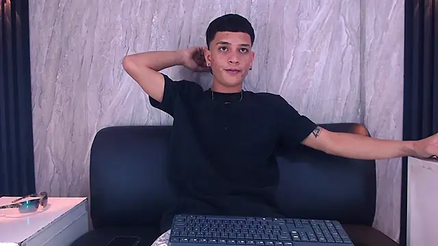 Snapshot of Matt_Ruso chatting on September 10, 2025, 6:41 pm Matt Ruso online show from September 10, 2025, 6:41 pm