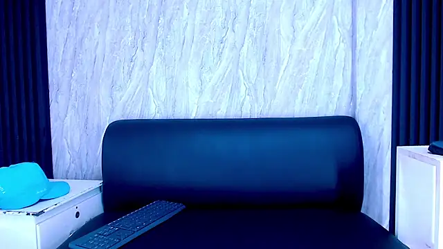 Snapshot of Matt_Ruso chatting on September 11, 2025, 7:14 pm Matt Ruso online show from September 11, 2025, 7:14 pm