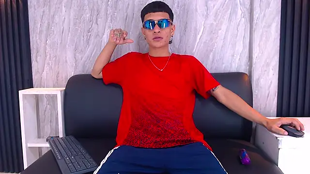 Snapshot of Matt_Ruso chatting on September 19, 2025, 6:41 pm Matt Ruso online show from September 19, 2025, 6:41 pm