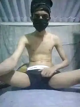 HannanKhan25 online show from October 21, 2025, 7:36 pm