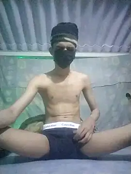 HannanKhan25 online show from November 8, 2025, 8:07 pm