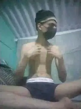 HannanKhan25 online show from January 18, 2026, 7:50 pm