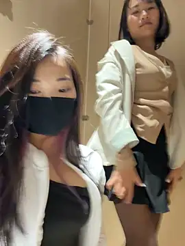 AiBanana online show from December 18, 2025, 1:06 pm