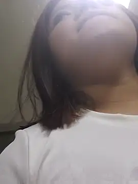 Snapshot of Amyblack__ chatting on February 25, 2026, 11:47 pm Amyblack online show from February 25, 2026, 11:47 pm