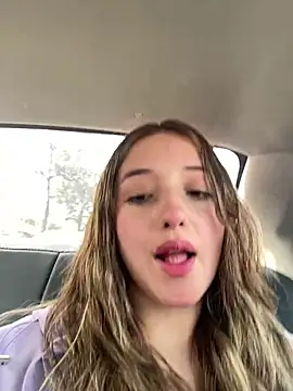 Baby  Otaku online show from December 16, 2025, 3:39 pm