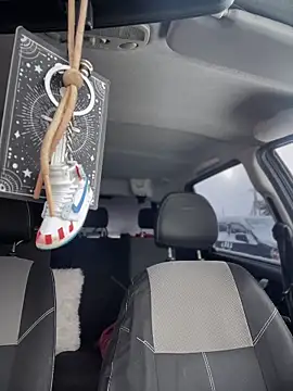 MeekyRich online show from March 12, 2026, 2:39 am