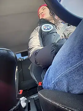 MeekyRich online show from March 17, 2026, 5:11 am