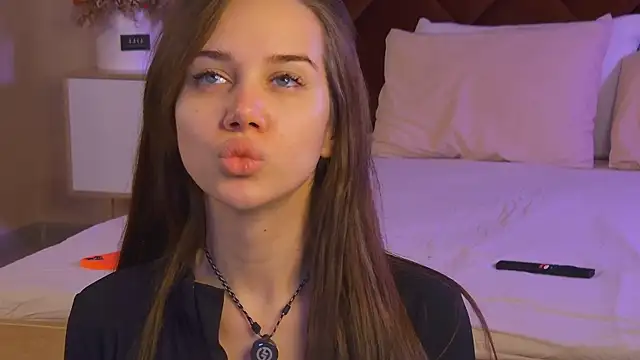 Snapshot of StacyHarland chatting on November 11, 2025, 4:23 am StacyHarland online show from November 11, 2025, 4:23 am