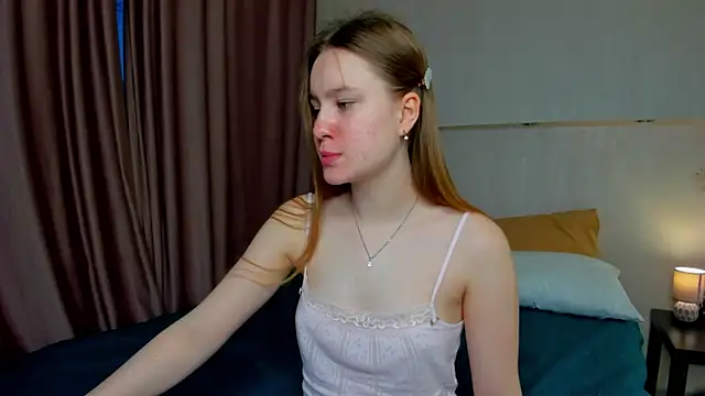 Candy Cansew online show from September 25, 2025, 12:03 am