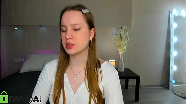 Candy Cansew online show from March 24, 2026, 1:10 am