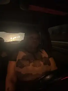 RoyalQueen2u online show from March 6, 2026, 5:37 am