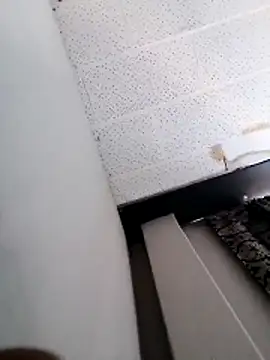 mydickbedarkandthick online show from April 29, 2026, 5:33 am