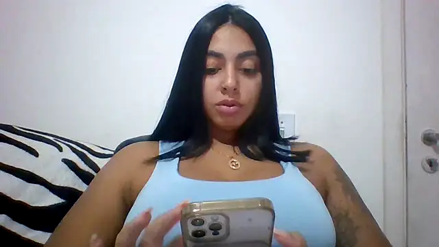 Snapshot of querida777 chatting on May 30, 2026, 12:30 am querida777 online show from May 30, 2026, 12:30 am