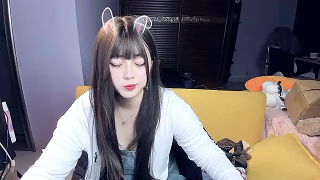 yuki3366 online show from February 25, 2026, 12:48 pm