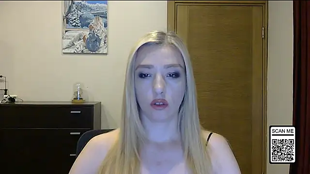 Snapshot of Wild_Silk_Desire chatting on October 25, 2025, 2:35 pm Wild Silk Desire online show from October 25, 2025, 2:35 pm