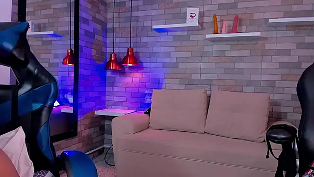 DixyPalmer online show from October 12, 2025, 8:02 am