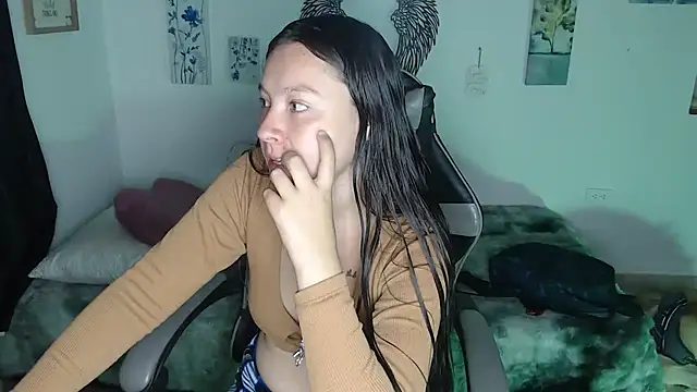 mariaana  222 online show from July 20, 2026, 4:38 am