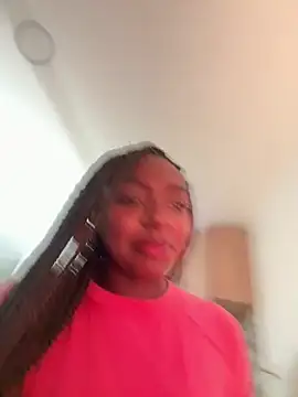 Snapshot of alissradiante1 chatting on February 19, 2026, 1:23 am alissradiante1 online show from February 19, 2026, 1:23 am