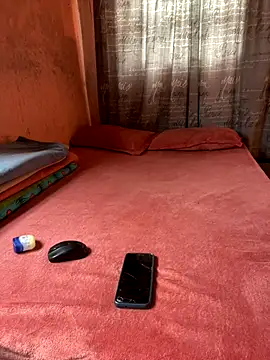 Snapshot of naughty_thick chatting on September 21, 2025, 2:29 pm naughty thick online show from September 21, 2025, 2:29 pm