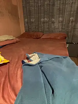 Snapshot of naughty_thick chatting on September 24, 2025, 6:33 pm naughty thick online show from September 24, 2025, 6:33 pm