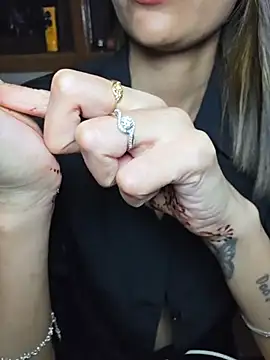 Isha Sax online show from March 20, 2026, 6:35 pm