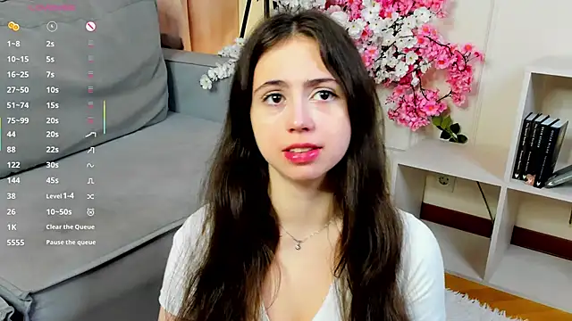 Snapshot of JulianaChapel chatting on September 14, 2025, 8:24 am JulianaChapel online show from September 14, 2025, 8:24 am