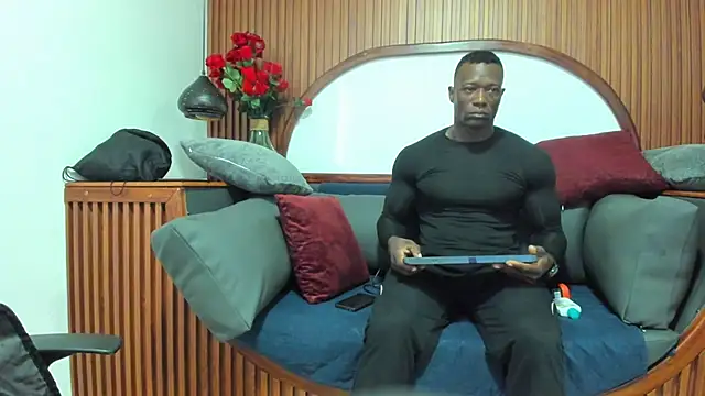 MarcusBlack  online show from November 21, 2025, 11:53 am