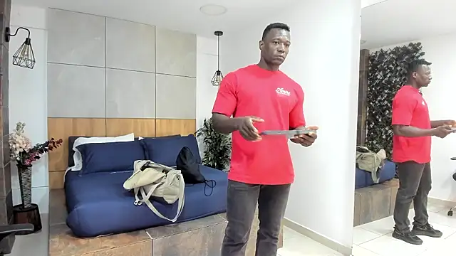 MarcusBlack  online show from February 3, 2026, 11:37 am