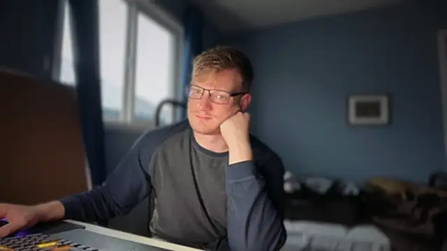 lustylyndon online show from June 28, 2026, 12:44 pm