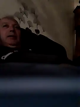 Vince072 online show from September 22, 2025, 3:52 am