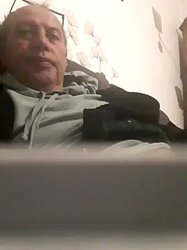 Vince072 online show from October 1, 2025, 3:45 am