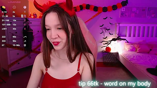 Snapshot of Shriya_Sarann chatting on October 26, 2025, 2:12 pm Shriya Sarann online show from October 26, 2025, 2:12 pm