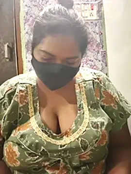 Liyaa 24 online show from March 30, 2026, 6:31 pm