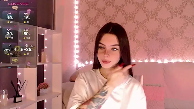 HolyMiax online show from October 4, 2025, 3:48 am