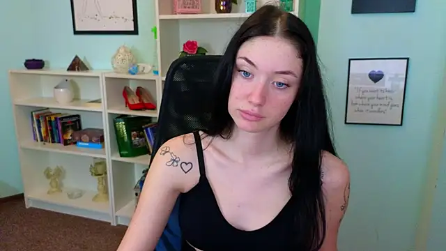 Ivanna  Rose online show from November 17, 2025, 5:24 am