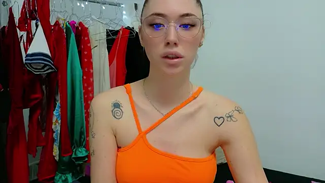 Ivanna  Rose online show from April 1, 2026, 4:37 pm