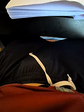 Snapshot of thedoctor977 chatting on March 3, 2026, 9:15 am thedoctor977 online show from March 3, 2026, 9:15 am