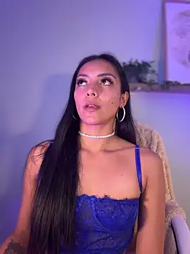 im-isabella online show from April 15, 2026, 7:58 pm