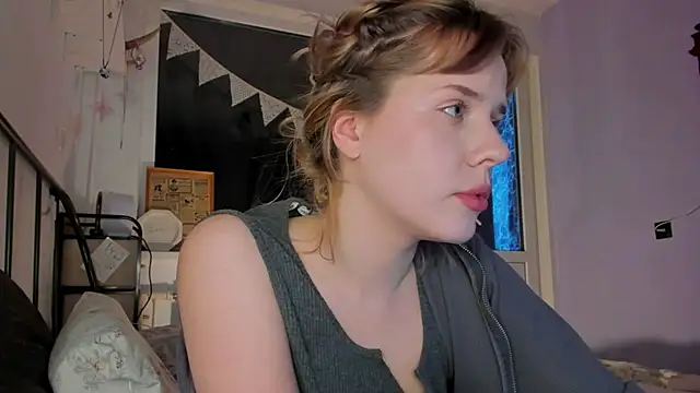  CuteAsFuck  online show from February 8, 2026, 1:36 pm