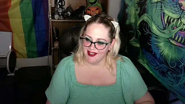 Snapshot of Kinky_Witch chatting on July 9, 2026, 12:26 am Kinky Witch online show from July 9, 2026, 12:26 am