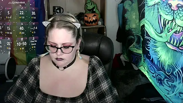 Snapshot of Kinky_Witch chatting on July 12, 2026, 10:12 pm Kinky Witch online show from July 12, 2026, 10:12 pm