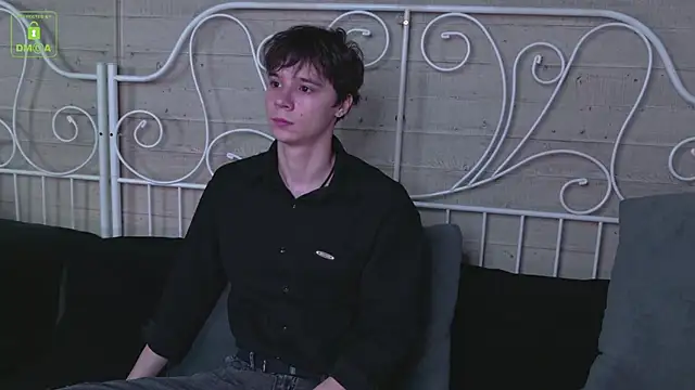 Snapshot of AnthonyHall chatting on November 9, 2025, 4:55 am AnthonyHall online show from November 9, 2025, 4:55 am