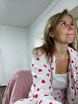 YOURLIKAA online show from September 23, 2025, 4:48 am