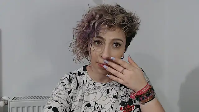 Snapshot of AAARUNY chatting on February 3, 2026, 4:56 pm AAARUNY online show from February 3, 2026, 4:56 pm