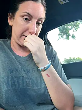 Snapshot of sweetsirenn chatting on September 25, 2025, 12:09 pm sweetsirenn online show from September 25, 2025, 12:09 pm